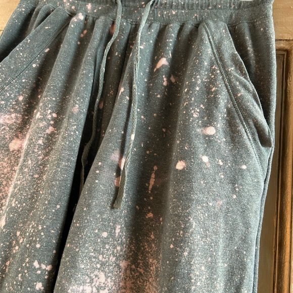 Custom bleach distressed sweatpants joggers - Picture 2 of 4